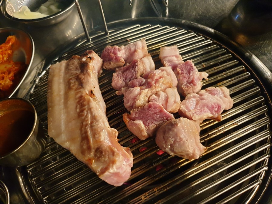 모메든식당 이미지