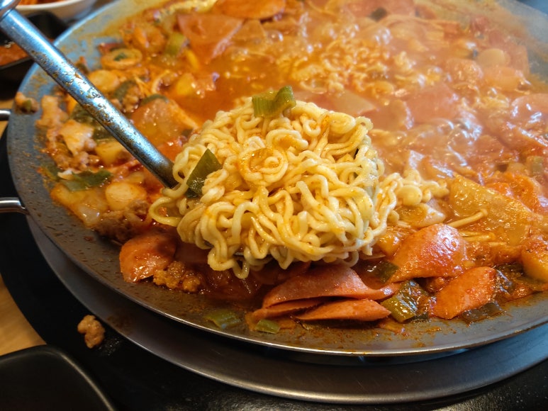 놀부보쌈，놀부부대찌개 이미지