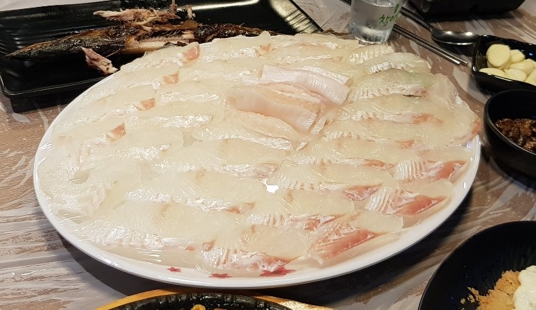 생생리얼수산시장 이미지