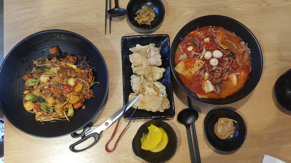 빨강홍 이미지