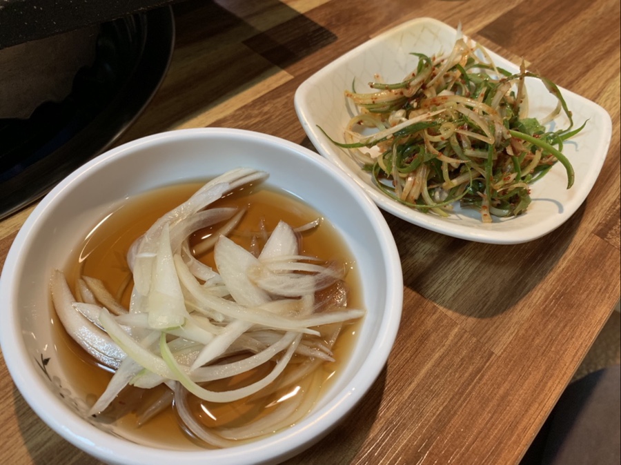 황금돼지삼겹뒷고기 이미지