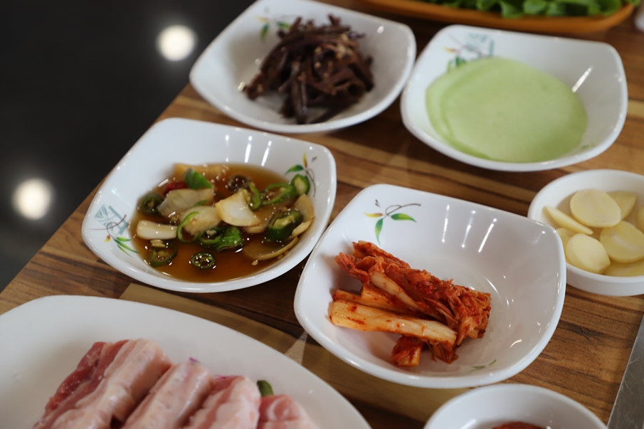 청송고깃집 이미지