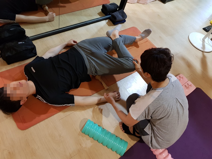 바른체형교정운동 이미지
