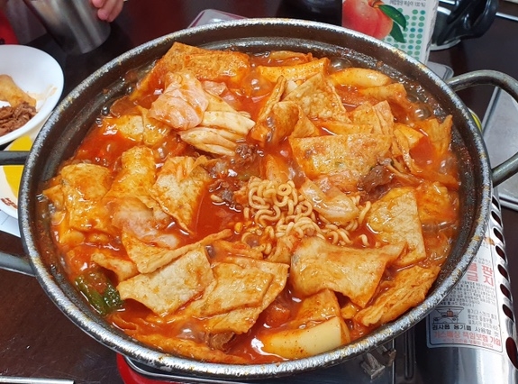 모범떡볶이 길동점 이미지
