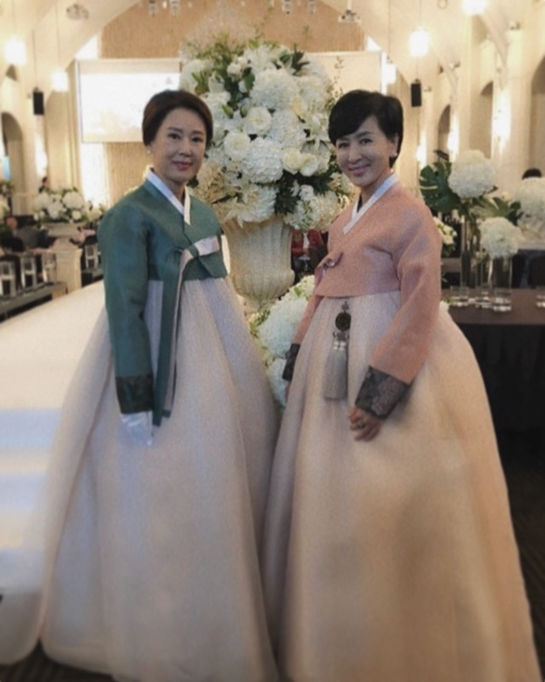 나예한복 이미지