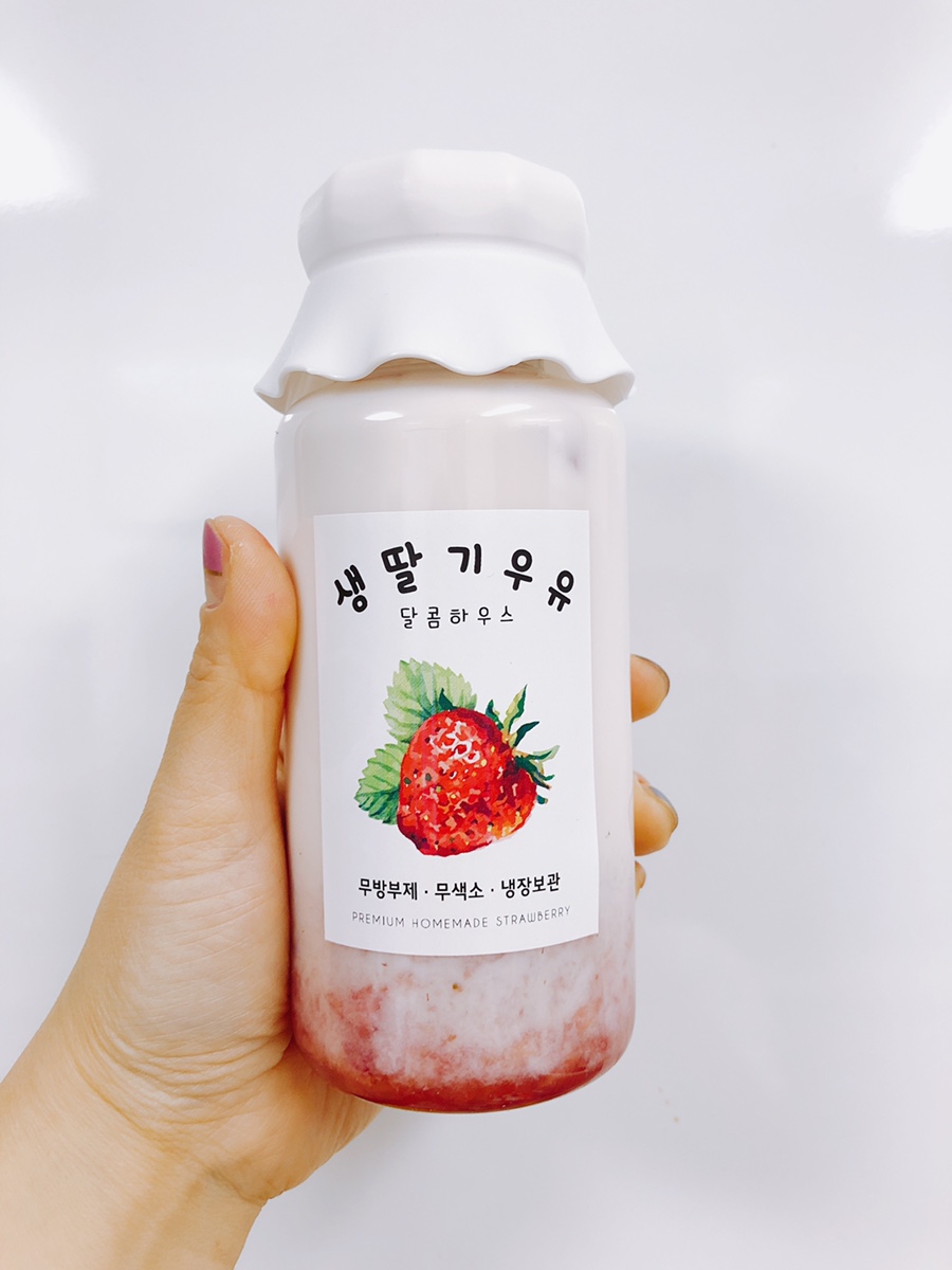 리얼생딸기우유 이미지