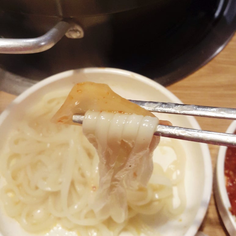 인하 닭한마리 이미지