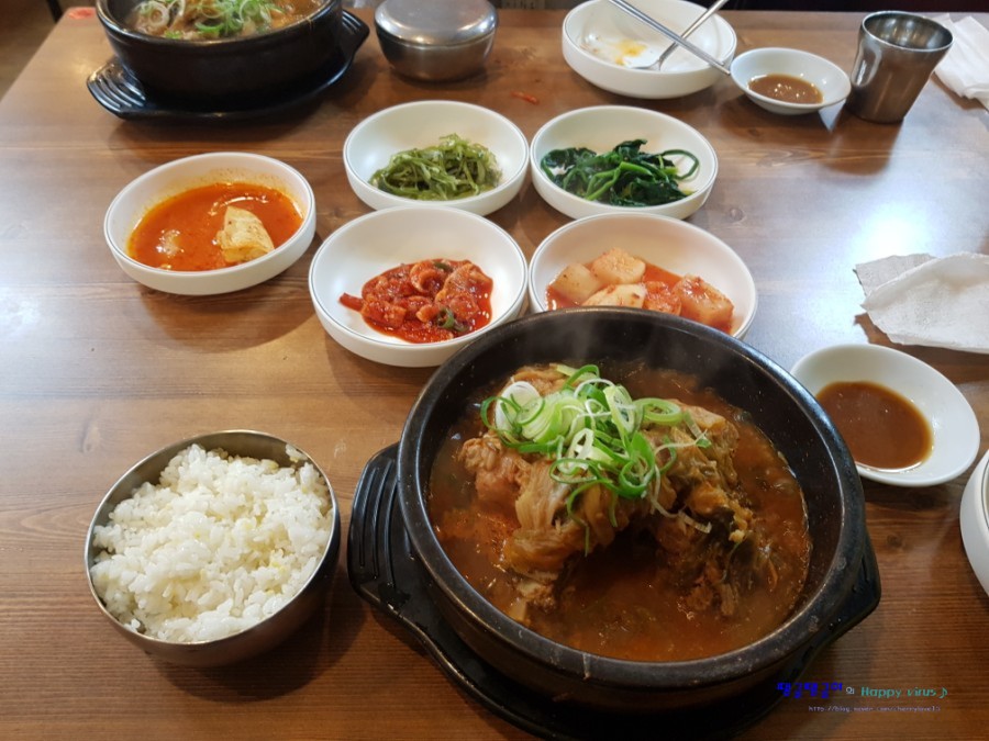 늘봄뼈해장국 이미지