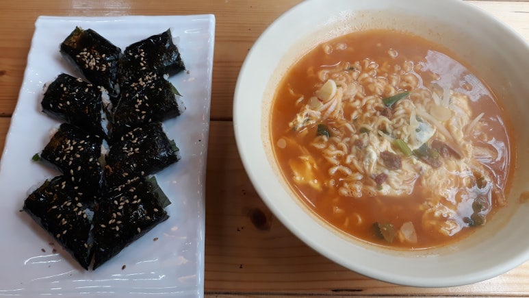 동심김밥 이미지