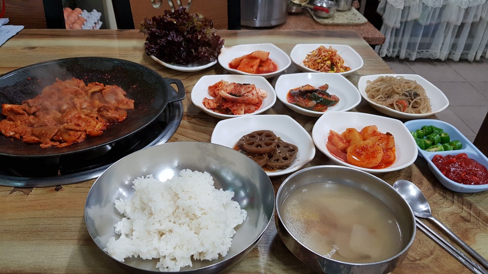 가정식백반 한가 이미지
