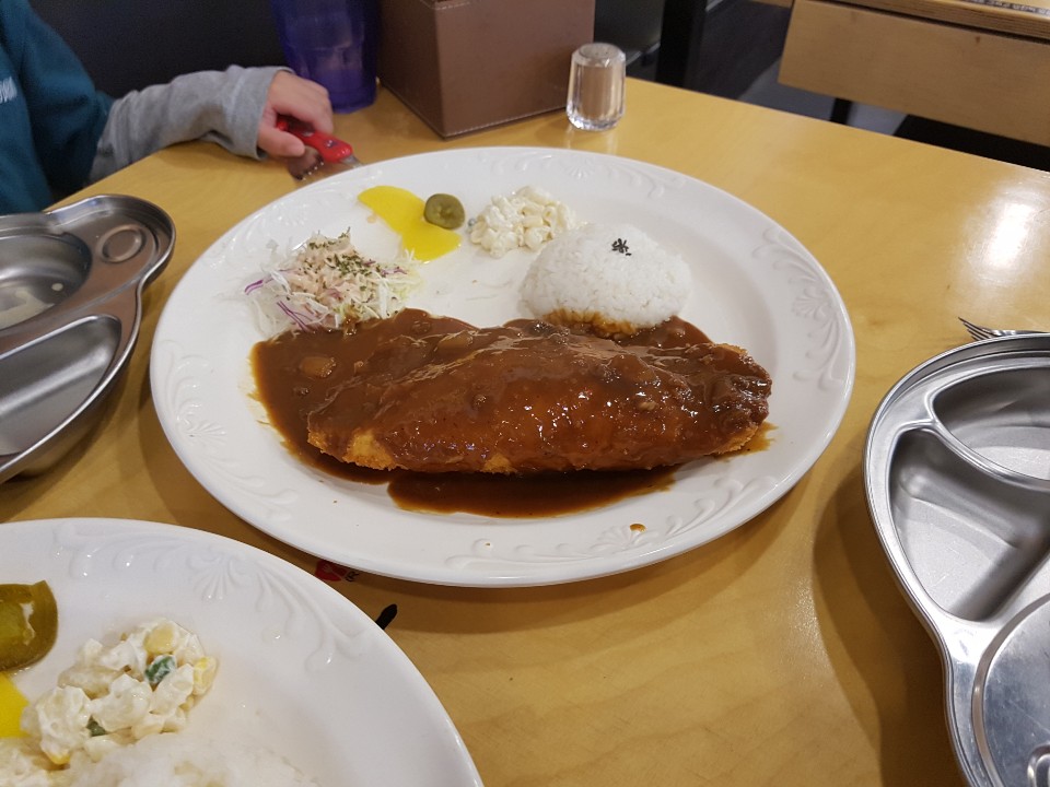 고고돈까스 이미지