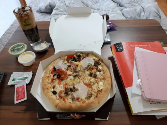 피자홍플러스 이미지