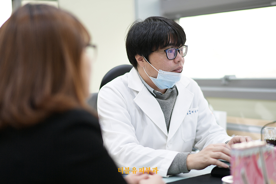 더블유피부과 이미지