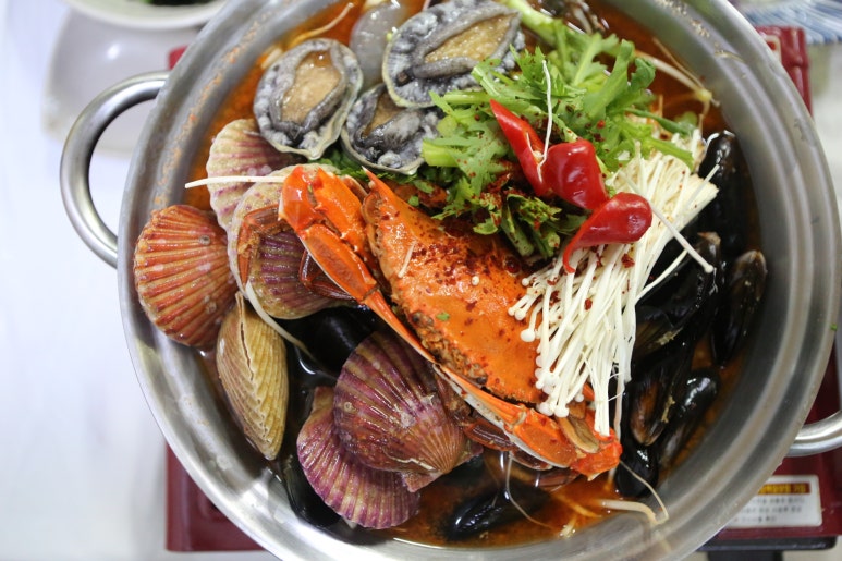 제철해물탕 이미지
