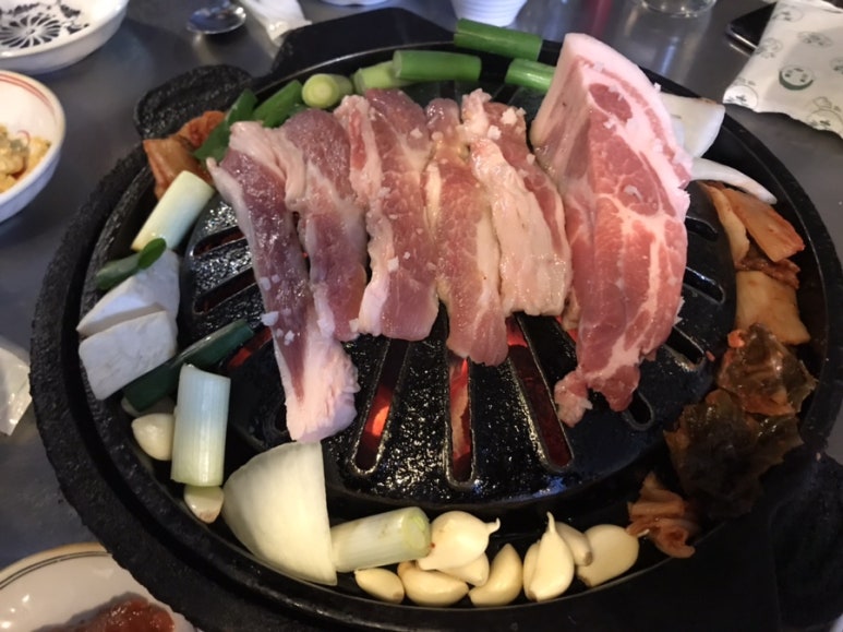 넙딱집 이미지