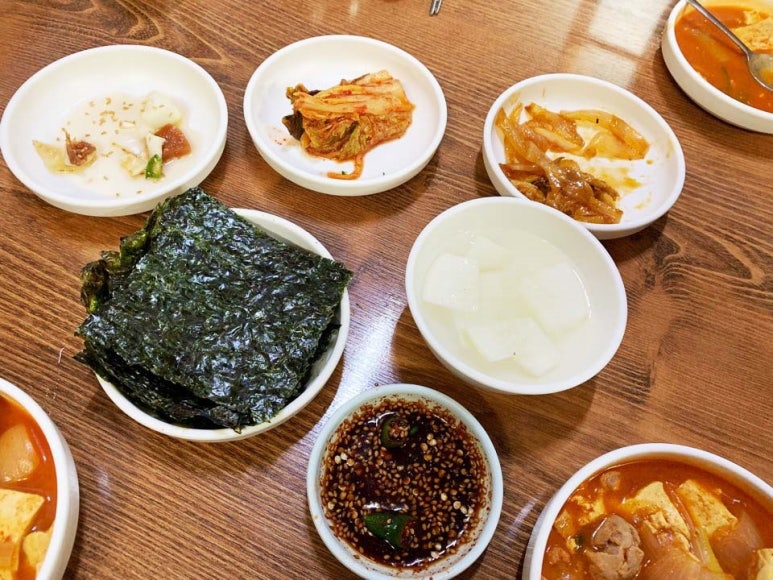 원조촌돼지 이미지