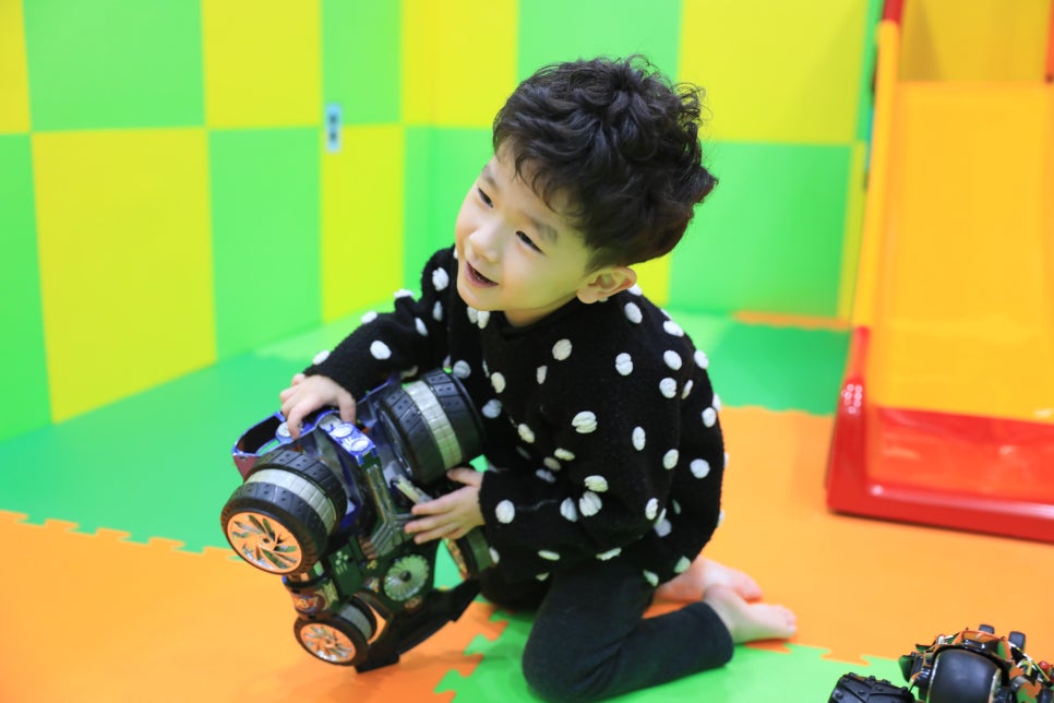 가위로본세상 이미지