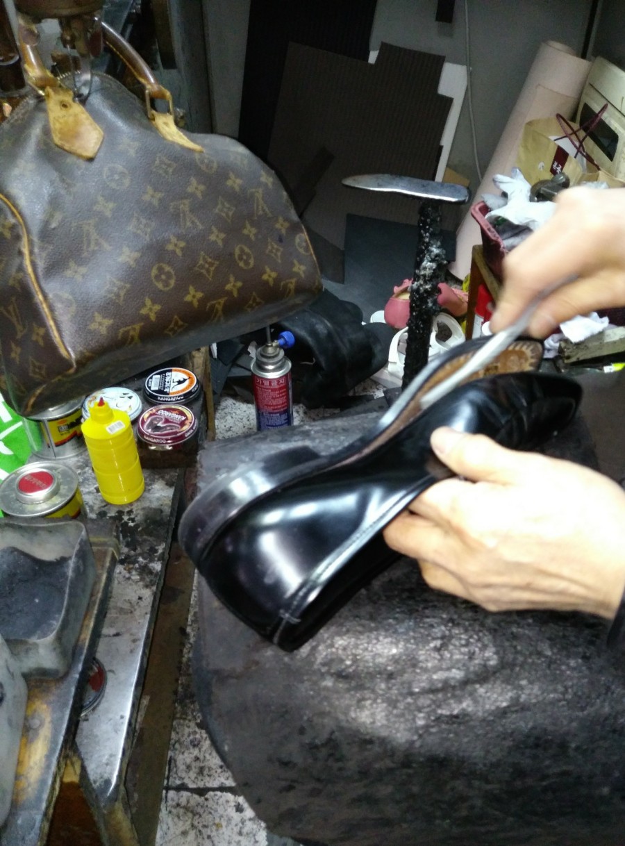 명인구두수선 이미지