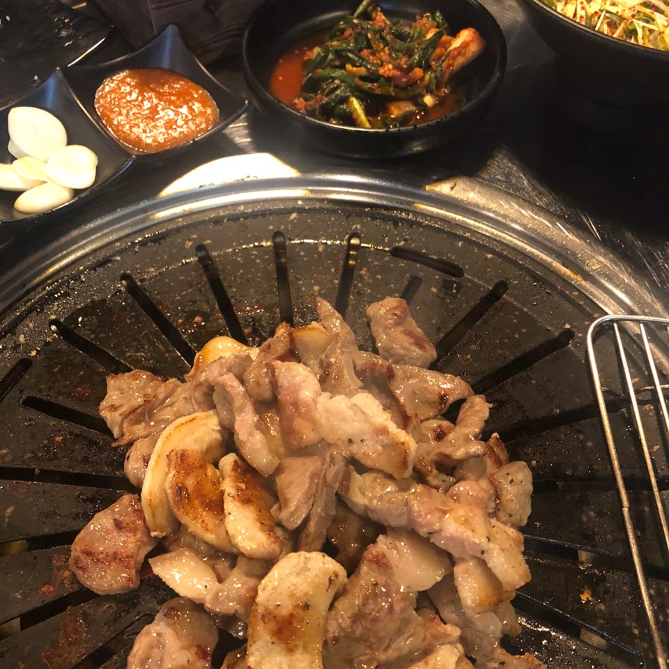 청춘뒷고기 이미지