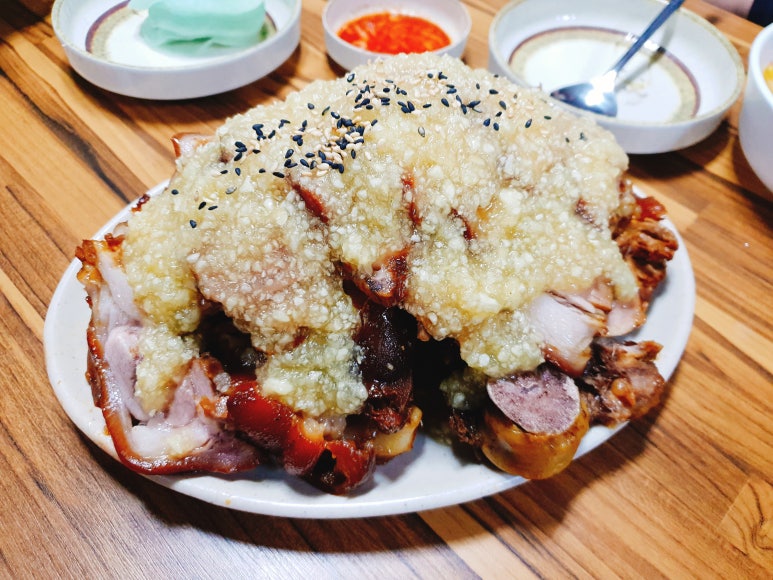 홍천향족발 이미지