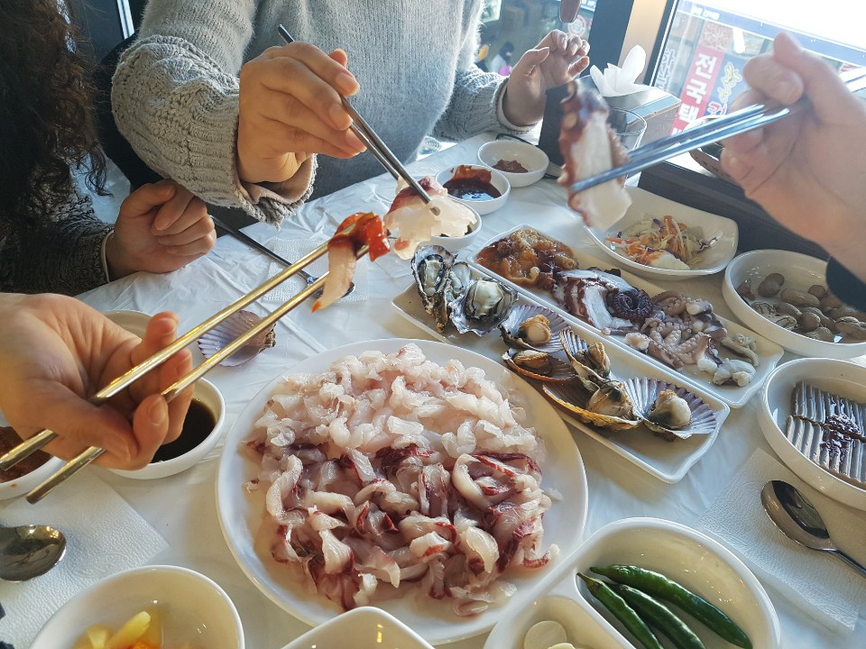 일미횟집 이미지