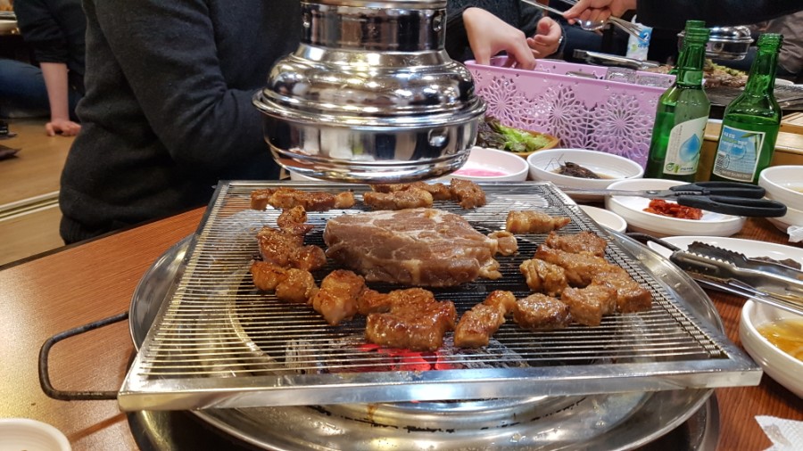 백년뷔페식당 이미지