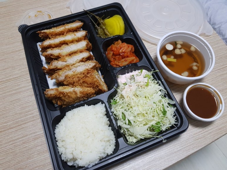 황금돈까스앤비빔냉면 이미지