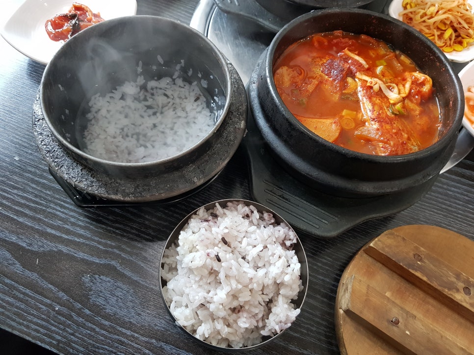 진미솥뚜껑식당 이미지