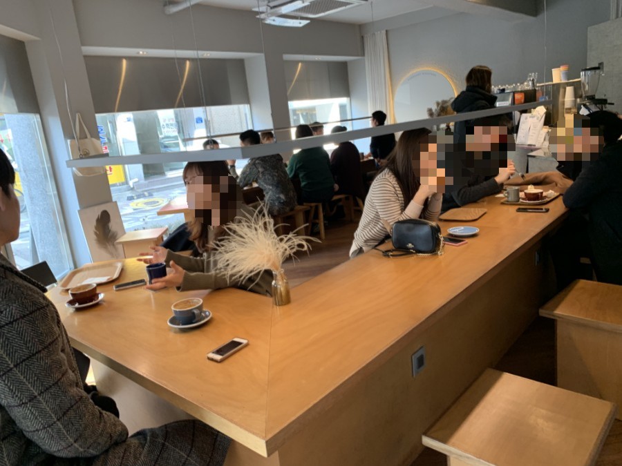 이월로스터스 이미지