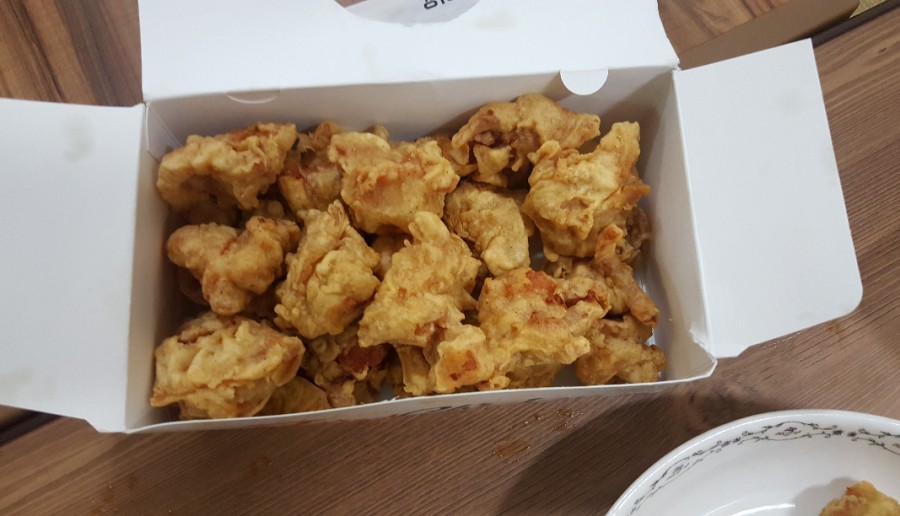 다모아치킨 이미지