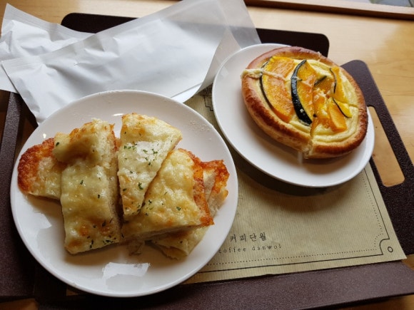 카페달월 이미지