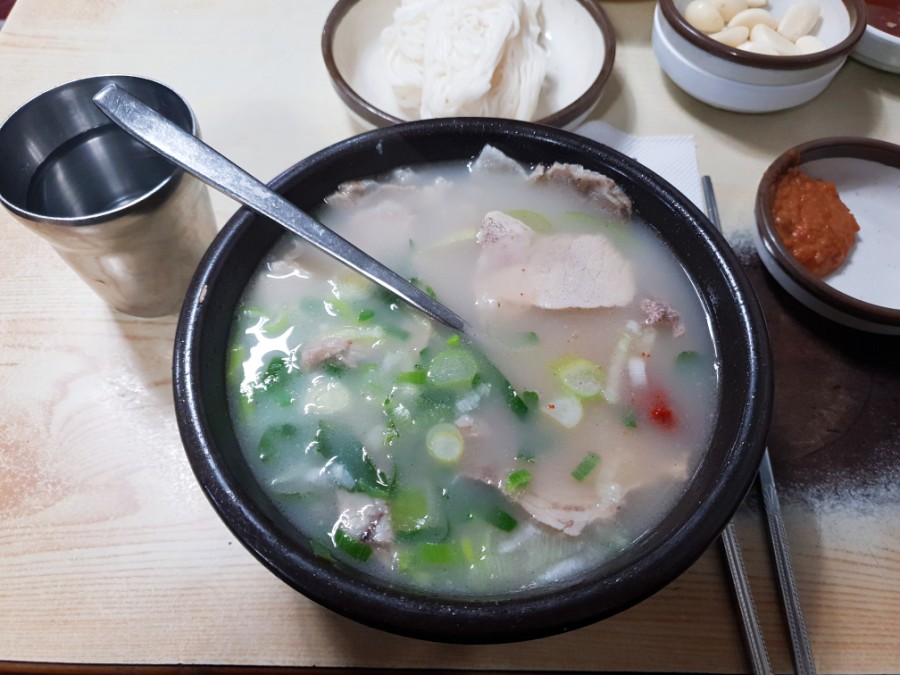 해리국밥 이미지