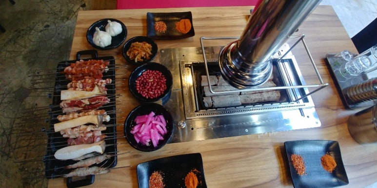 먹고보자무한리필양꼬치 이미지