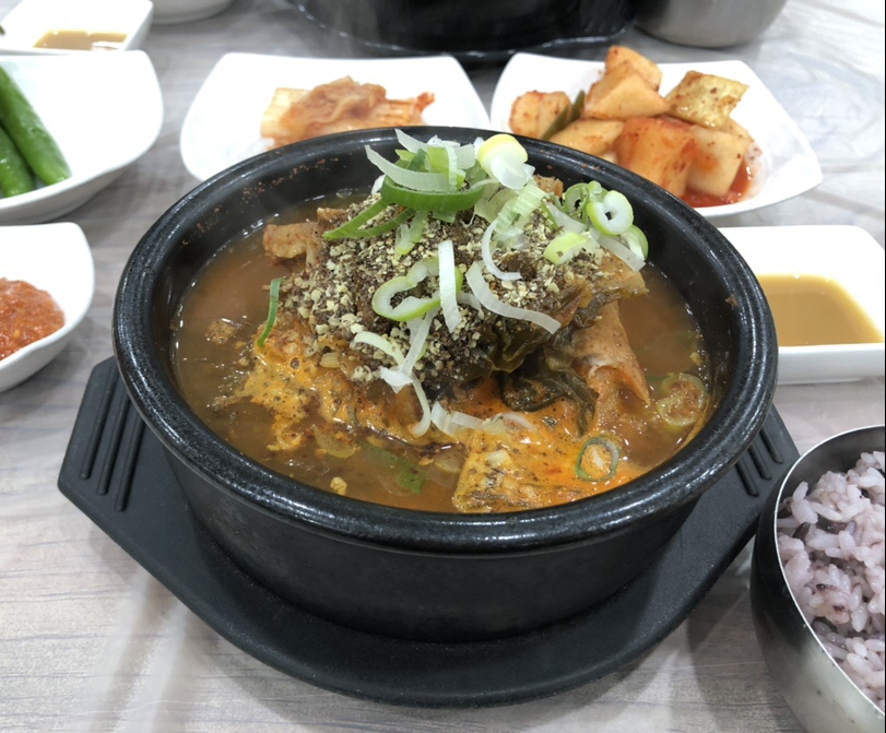 큰손뼈다귀감자탕 이미지