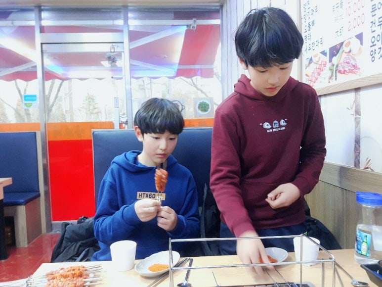 용이네양꼬치 이미지