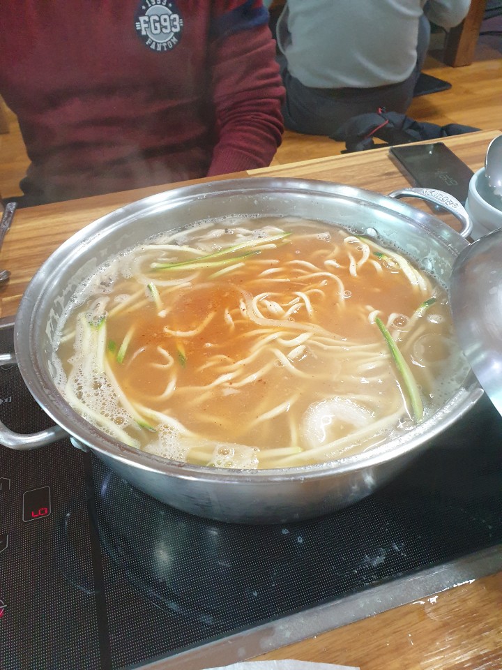 궁중칼국수 이미지