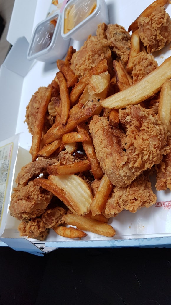 네네치킨 가능2점 이미지