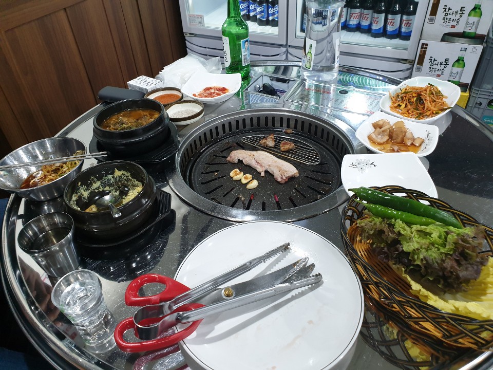 돼지삼촌 이미지