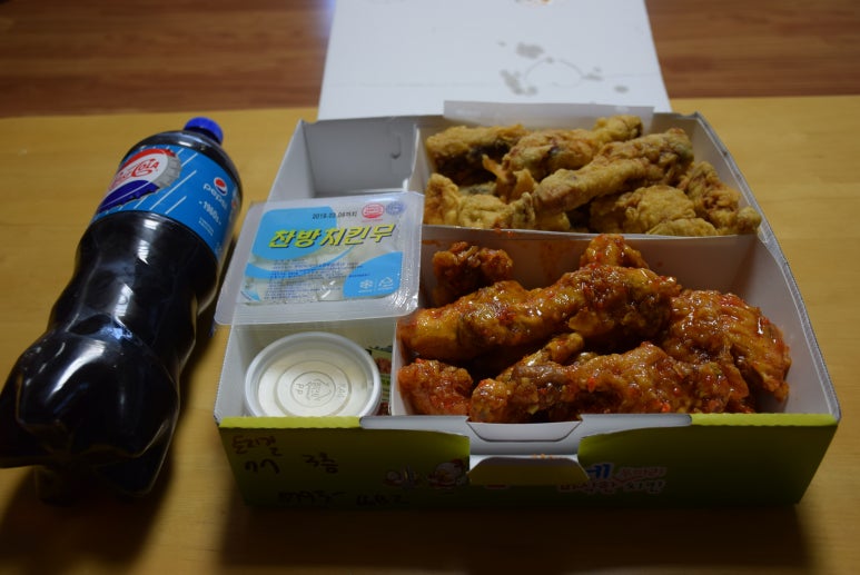콤비두마리치킨 이미지