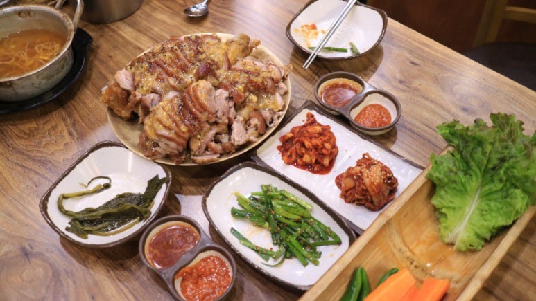 영통맛집야들야들한보약족발 이미지