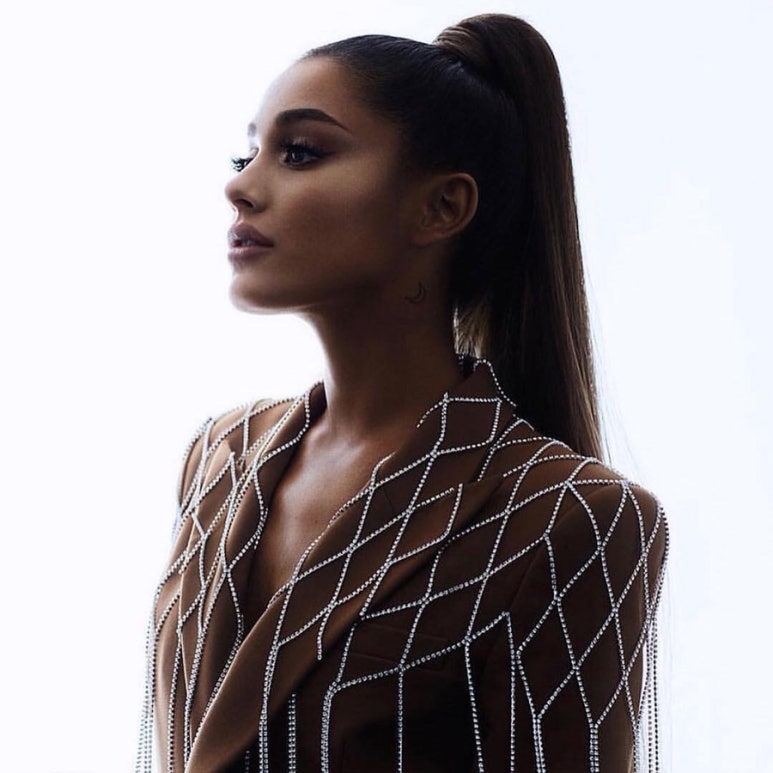 아리아나(ARIANA) 이미지
