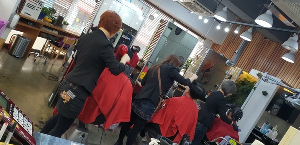 손톱헤어샵 이미지