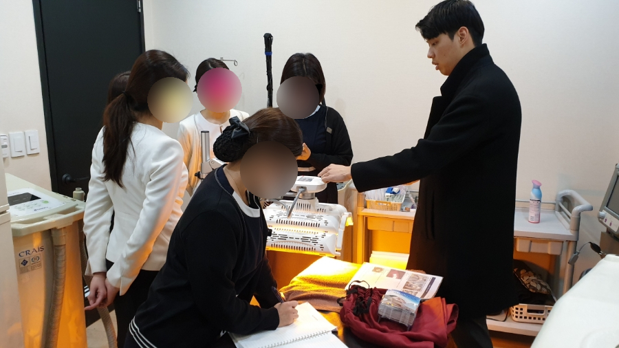 리더스피부과 이미지