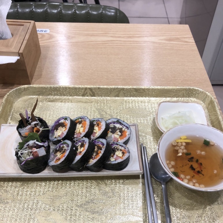 티파니롤김밥 이미지