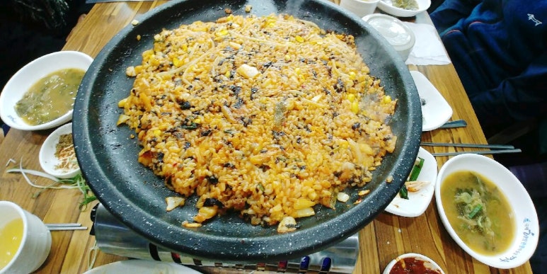 산아래황칠음식 이미지