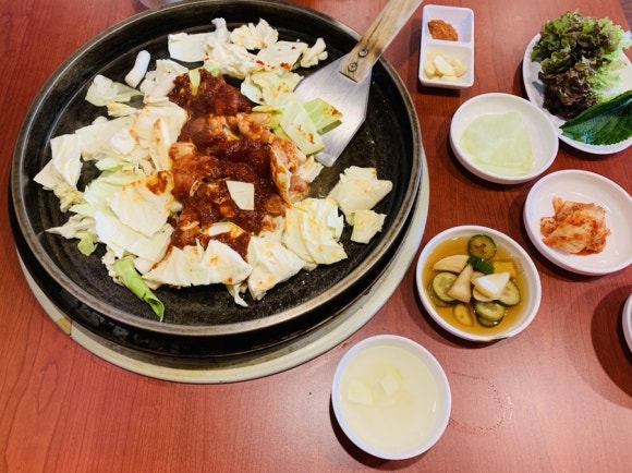 춤추는 닭갈비 이미지