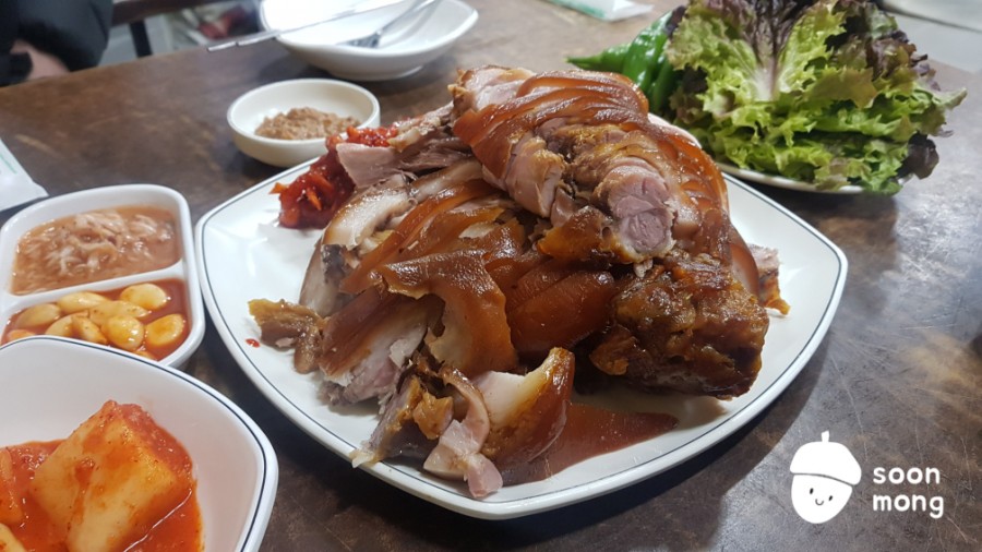 아바이왕족발 이미지