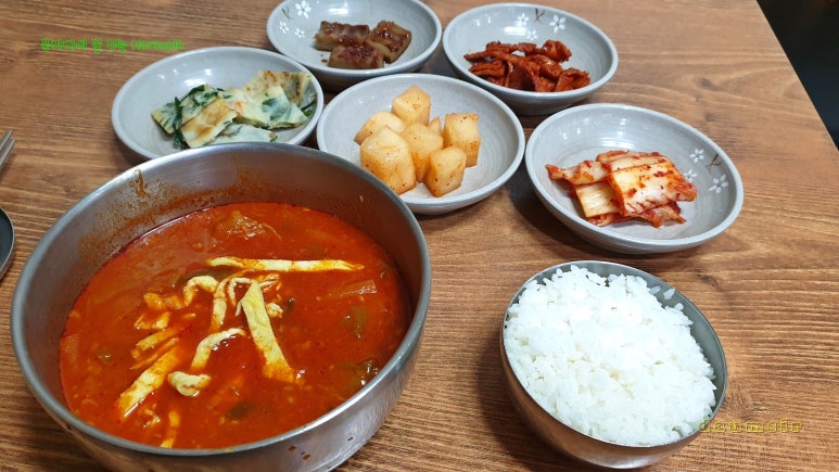동경 전통 육개장 이미지