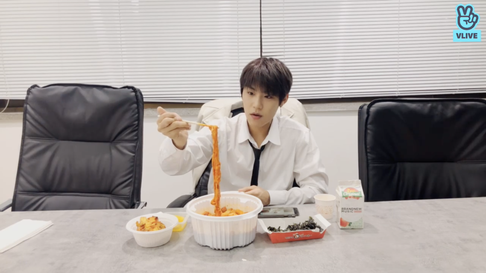 브이떡볶이 이미지