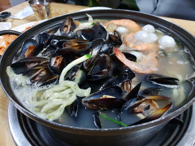 밀촌해물칼국수 이미지